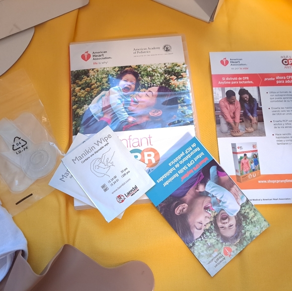 🏁Infant CPR doll - Picture 3 of 5